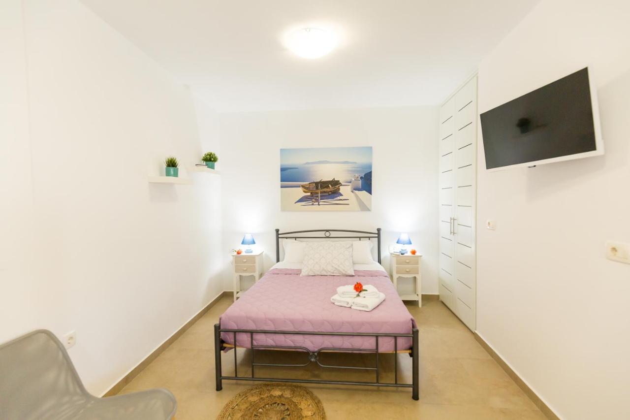 Sunrise Apartment Santorini Emporio  Экстерьер фото